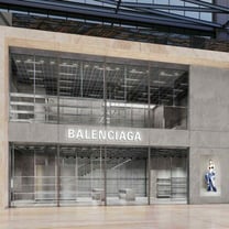 Balenciaga открывает три новых бутика и дебютирует в Мексике и Индии