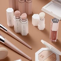 Rihanna unveils debut Fenty beauty collection