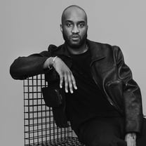 致敬 Virgil Abloh，路易威登和“侃爷”是这样做的 …