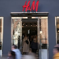 H&M rivede i suoi obiettivi di fine esercizio dopo un'estate fiacca