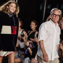 Tommy Hilfiger muda local de desfile para a próxima temporada