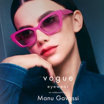 Vogue Eyewear lança coleção assinada por Manu Gavassi  