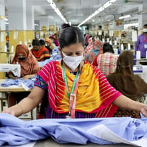 Modehersteller wollen weiter in Bangladesch produzieren