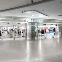 Pull&Bear acelera su expansión con la apertura de una flagship en París