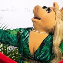 Swarovski partners with Miss Piggy for Fashion Awards red carpet