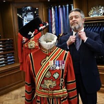 Coroação do rei Charles III é positiva para os alfaiates de Savile Row, em Londres