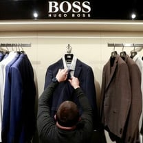 Hugo Boss откажется от шерсти, получение которой связано с мьюлесингом