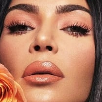 Ким Кардашьян-Уэст сообщила о полном ребрендинге KKW Beauty