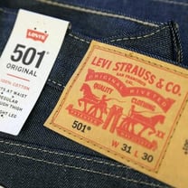 Levi Strauss encerra processo contra a marca italiana Brunello Cucinelli por marca registrada