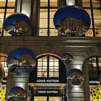 Kering arranca un megaproyecto frente a Louis Vuitton en la Place Vendôme