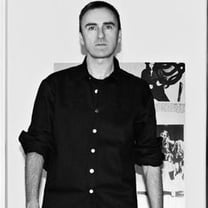 Raf Simons vuelve a ganar el CFDA Fashion Awards 2018