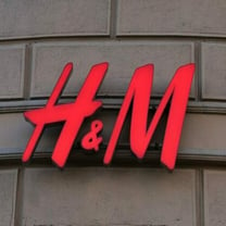 Продажи H&M во втором квартале оказались ниже ожиданий