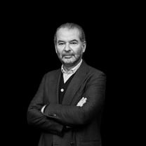 LVMH acorta distancias con Moncler y se asocia con su presidente, Remo Ruffini