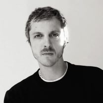 Glenn Martens es el nuevo director creativo de Diesel