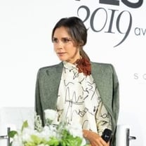 Victoria Beckham lanza su skincare y ultima su perfume para el año que viene