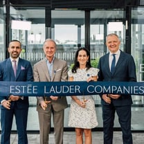 Estée Lauder abre um novo centro de distribuição para seu varejo de viagem na Suíça