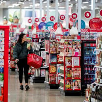 US retailers attempt to stir excitement during shorter holiday shopping season