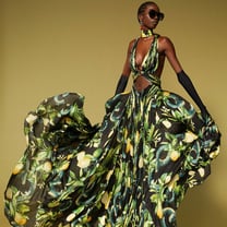 Roberto Cavalli Resort 2024: limoni, lime, serpenti e omaggi a “White Lotus”