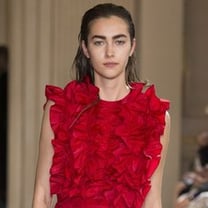 Giambattista Valli juega con Nike