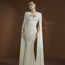 Elisabetta Franchi debutta nel bridal con Pronovias