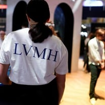 Las ventas de LVMH superan las expectativas con un aumento del 19 % en el tercer trimestre