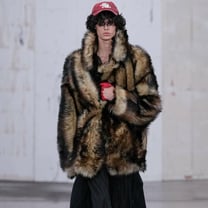 Em Londres: cinco criadores da Fashion East e Sosskyn no topo da lista