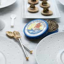 Tiffany 在加州开设联名鱼子酱餐厅 Petrossian at Tiffany