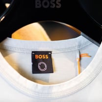 Hugo Boss investe nos fios recicláveis da suíça HeiQ