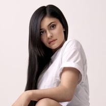 Kylie Jenner Adidas'a Geçiyor