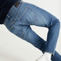 C&A launcht erste Denim-Kapsel mit Lycra Adaptiv