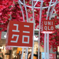 Uniqlo 'non utilizza' cotone dello Xinjiang, scatta il boicottaggio di massa