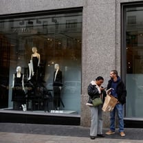 Some retailers in Spain see rise in clothing prices over holiday season