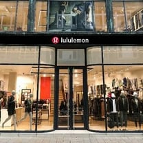 Lululemon aterriza en España con una doble ofensiva online y offline