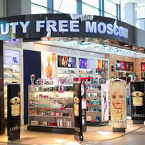 Власти намерены разрешить магазинам duty free обслуживать вылетающих в страны ЕАЭС пассажиров