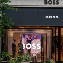 Hugo Boss, colpito dallo stallo del lusso, potrebbe posticipare gli obiettivi 2025