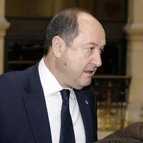 Trafic d'influence au profit de LVMH: fin du procès de l'ex-patron du renseignement Bernard Squarcini