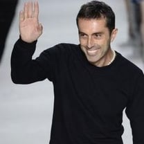 Giambattista Valli cede alla tendenza dell'activewear