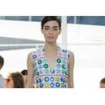 Delpozo sutilmente lorquiano desfila en Nueva York con Kors y Hugo Boss