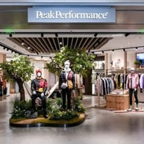 早报 | 始祖鸟母公司发力PeakPerformance，华南首店落户罗湖万象