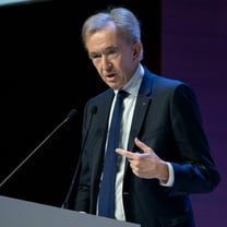 La famille Arnault en passe d'investir dans le football à Paris