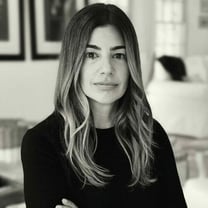 Calvin Klein ernennt Lila Staab zur SVP, Brand Communications and Culture